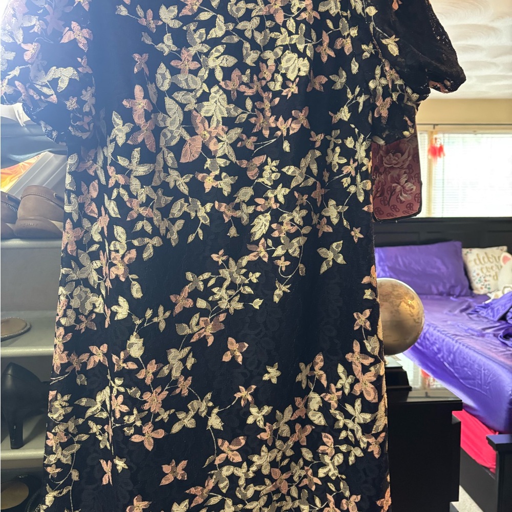 Jessica Howard Black and Pink Puff Sleeve Sheath Dress